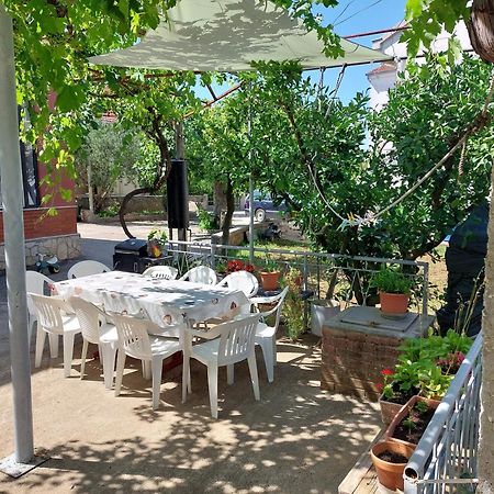 Holiday House Fila Turanj Esterno foto