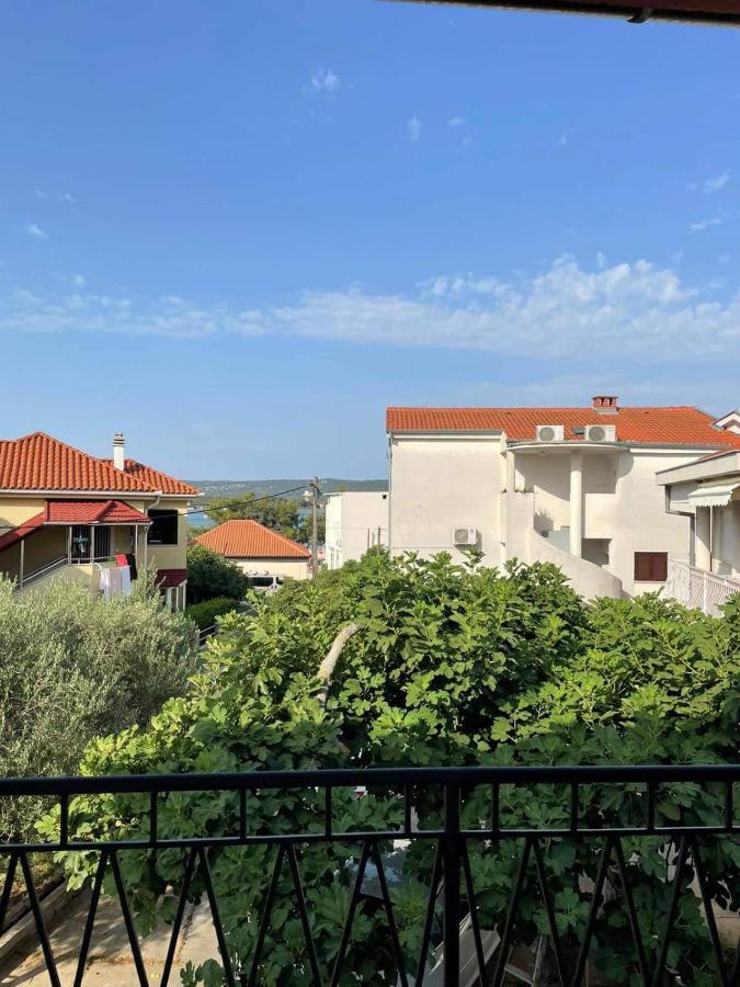 Holiday House Fila Turanj Esterno foto