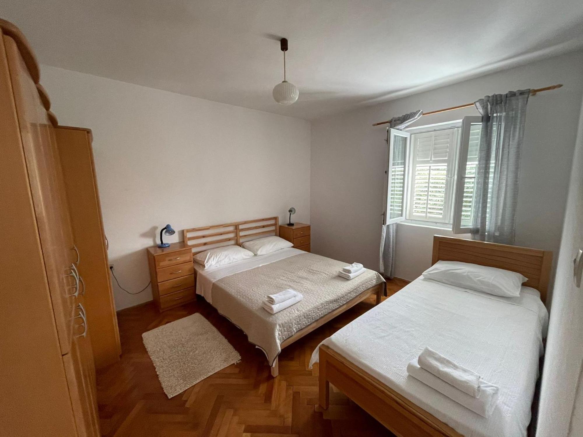 Holiday House Fila Turanj Esterno foto